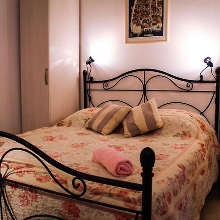 Guesthouse Kamarin Pomena Extérieur photo